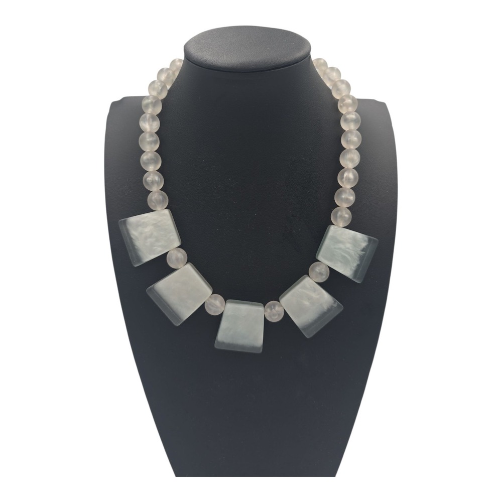 Vinrage 1960s-1970s Beaded‎ Necklace